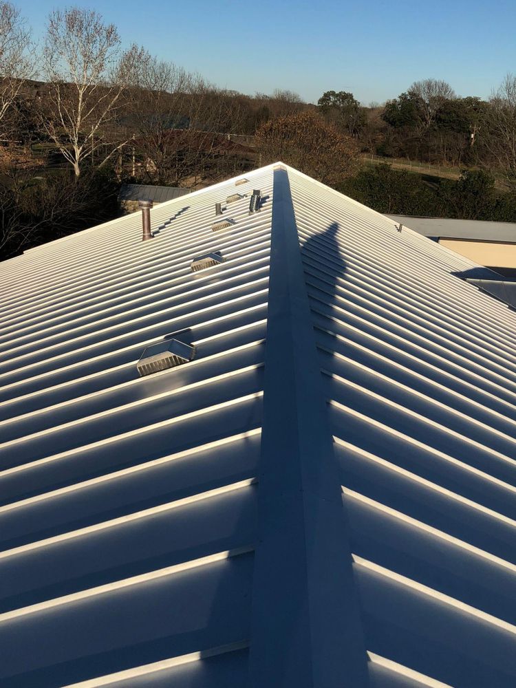 Roofing Installation for T&B Roofing in Somerset,  TX