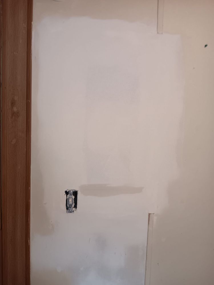 Drywall Patch and Repair for Dead Tree General Contracting in Carbondale, Illinois