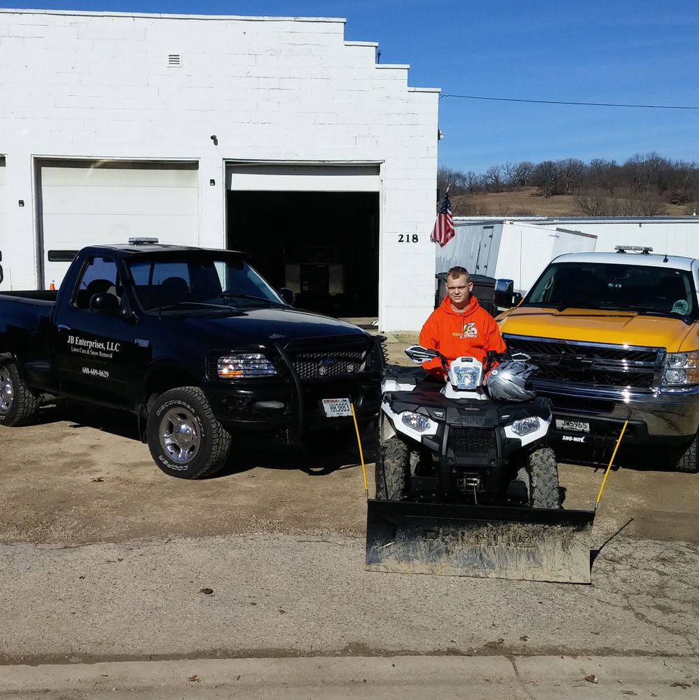 JB Enterprise Lawn Care and Snow Removal team in Janesville, WI - people or person