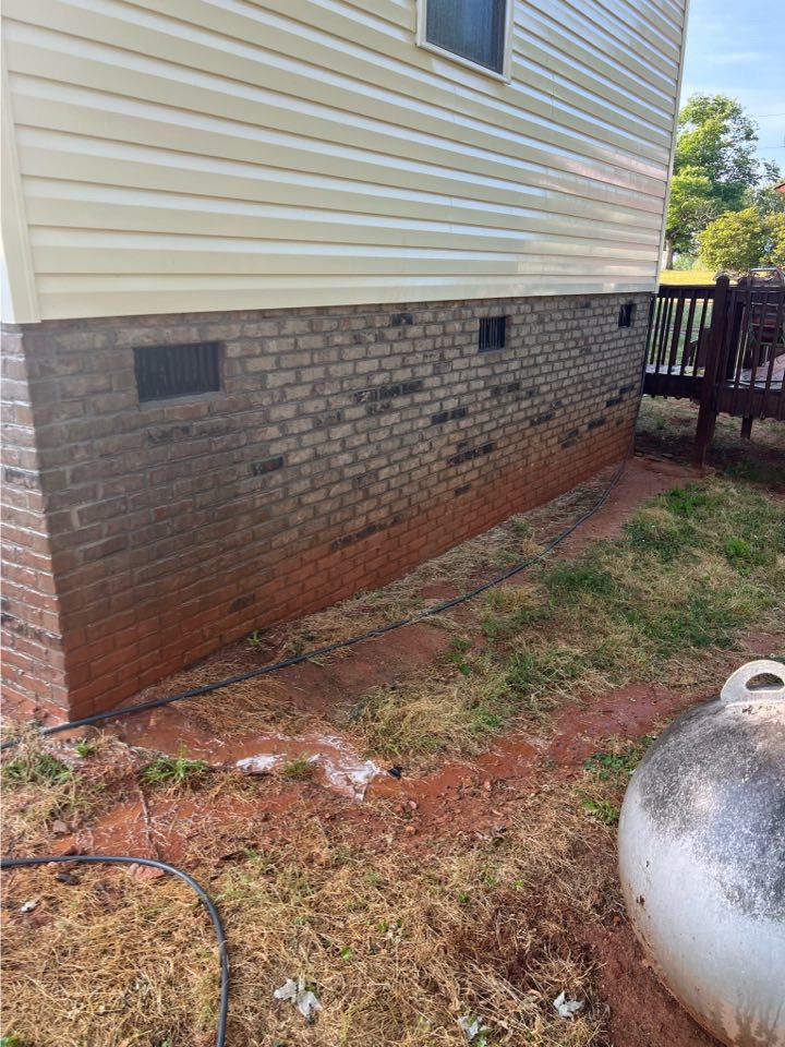 Brick cleaning for JB Applewhite's Pressure Washing in Anderson, SC