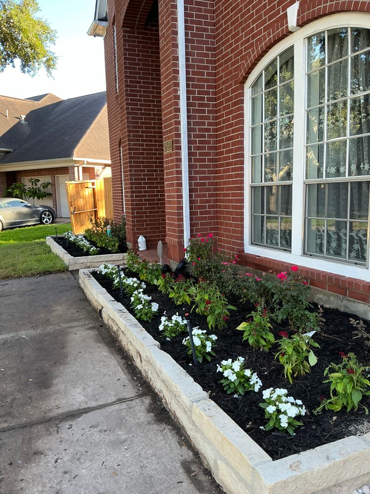 Flower beds for Silver Mines Landscape & Construction, LLC. in Houston, TX