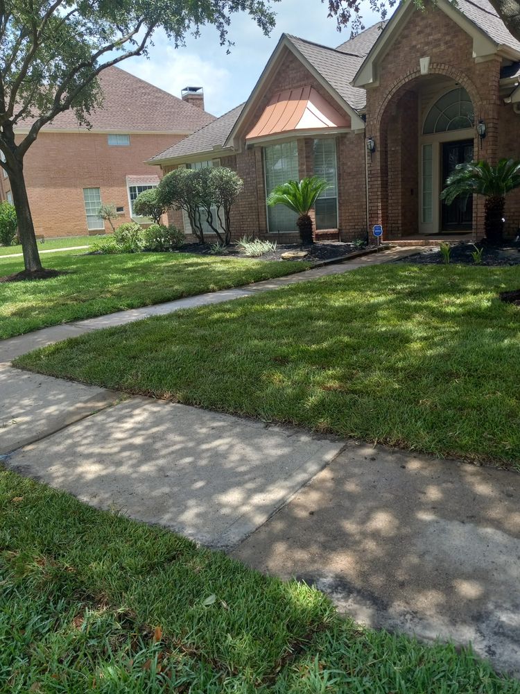 Landscaping Designs for DJM Ground Services in Tomball, TX