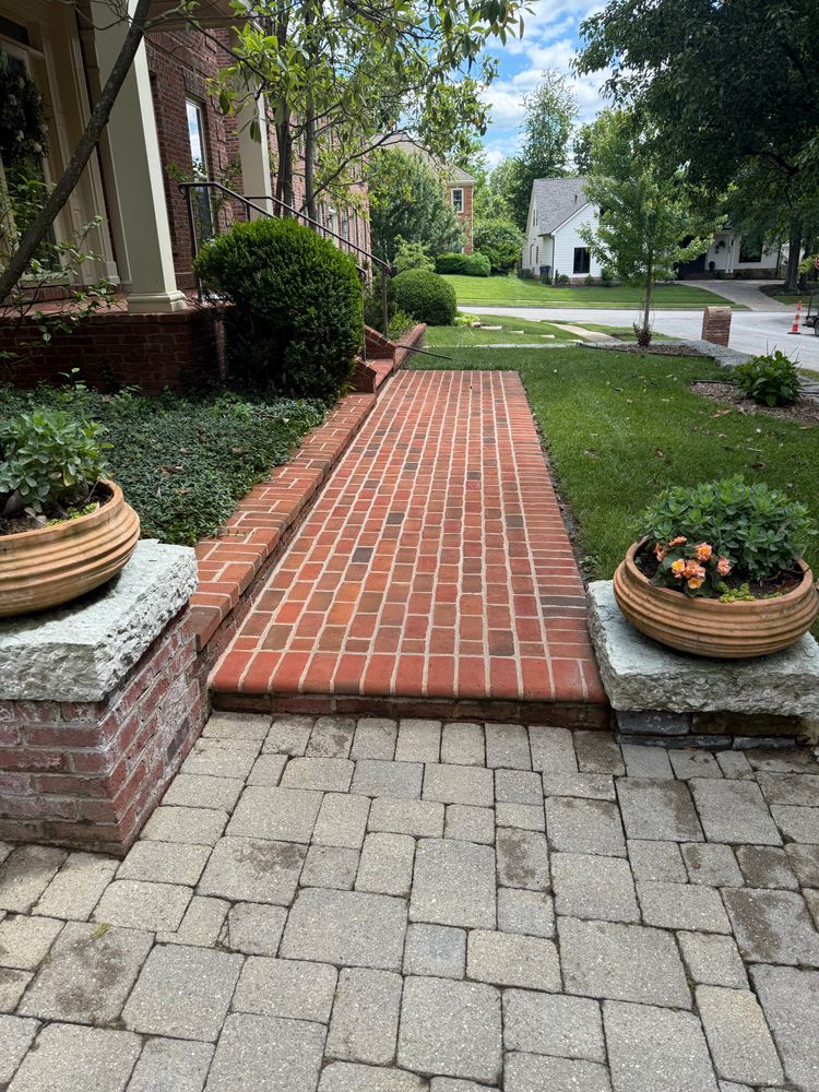 Driveway & Sidewalk Cleaning for Central KY Pressure Washing in Winchester, KY