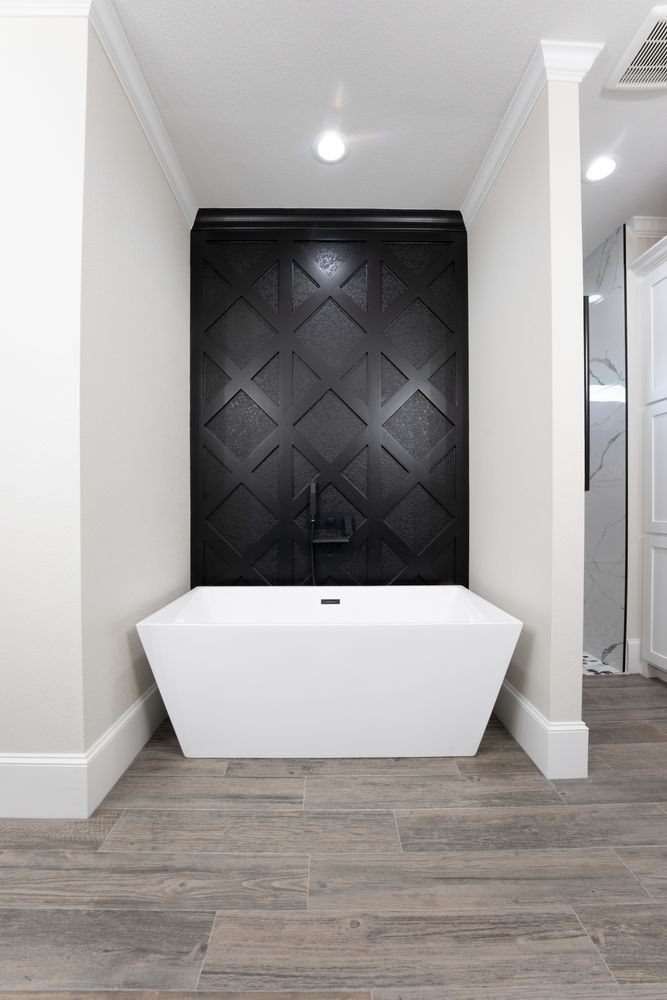 Bathroom for Neely Construction & Design LLC in Chandler, TX