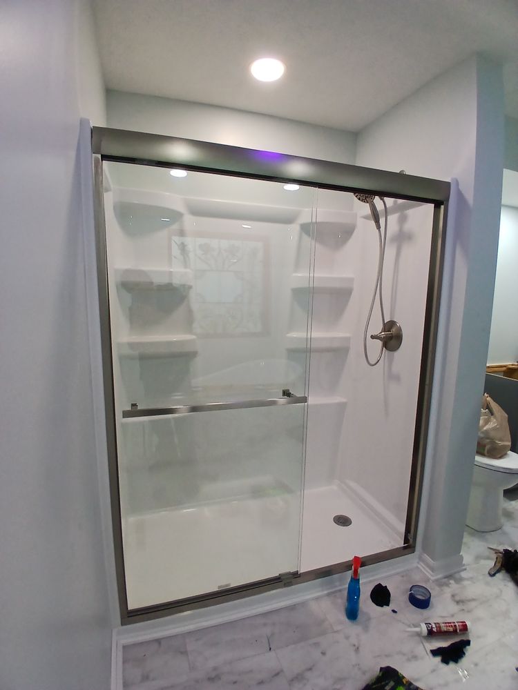 west Frankfort Master and Full Bath Renovations for Dead Tree General Contracting in Carbondale, Illinois