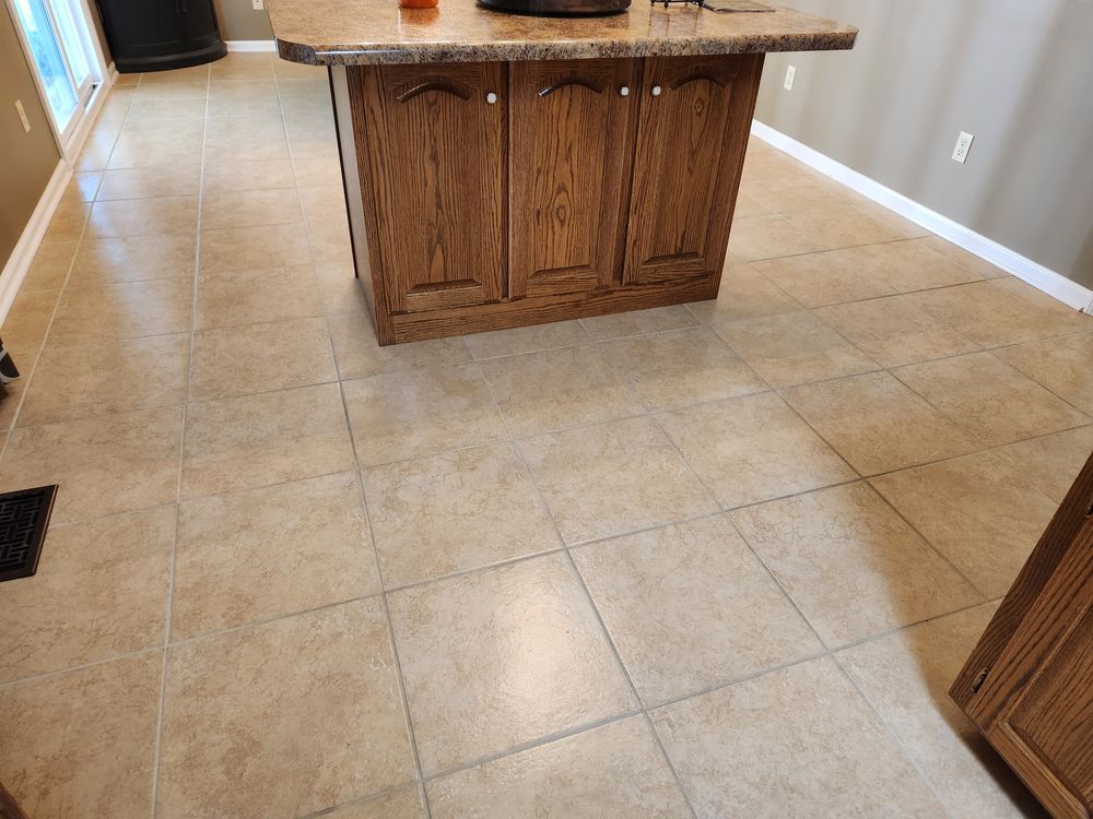 Tile/Grout  for Sammy's Carpet Cleaning in Lewis County, TN