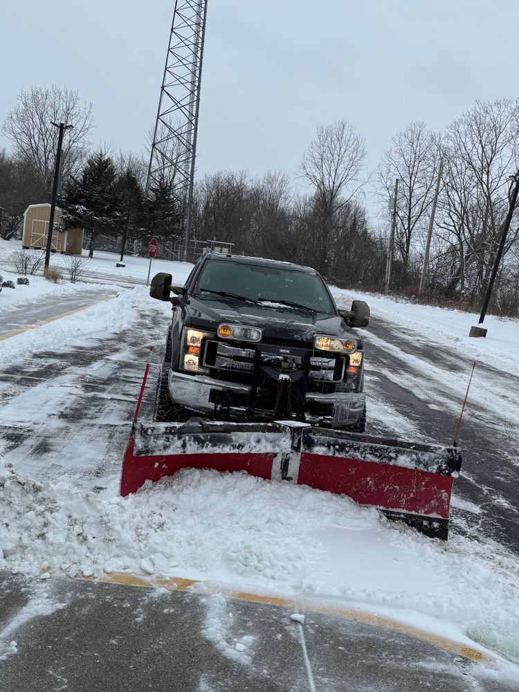 Our reliable snow plowing service offers homeowners & commercial properties nearby quick and efficient removal of snow from driveways, roadways, parking lots and sidewalks. Trust us to keep your property clear during winter months. for Dewhurst Landscaping & Lawncare in Pickerington, OH