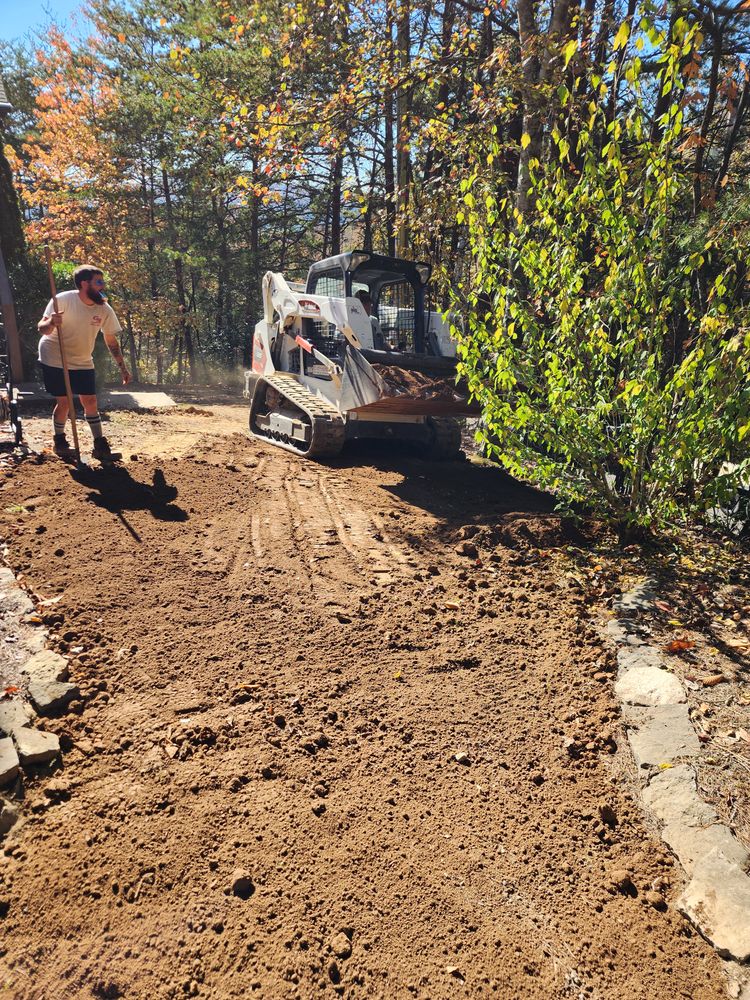 All Photos for Williams Lawn and Land in Sharps Chapel, TN