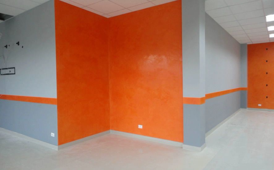 Transform your home with our professional interior painting service. Our experienced team will refresh your living space with high-quality paint and precision application techniques, leaving you with a beautiful result. for On Time Painting in Indianapolis, IN