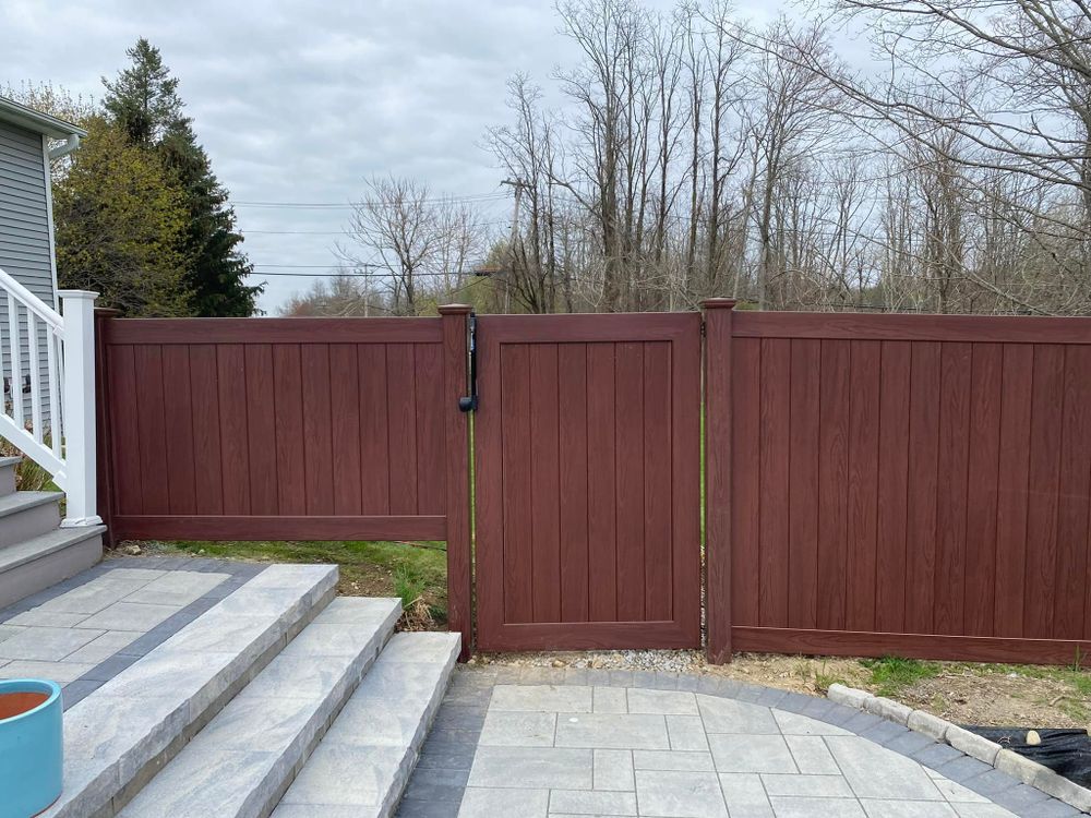 All Photos for Oakwood Fencing  in Hudson, NY 