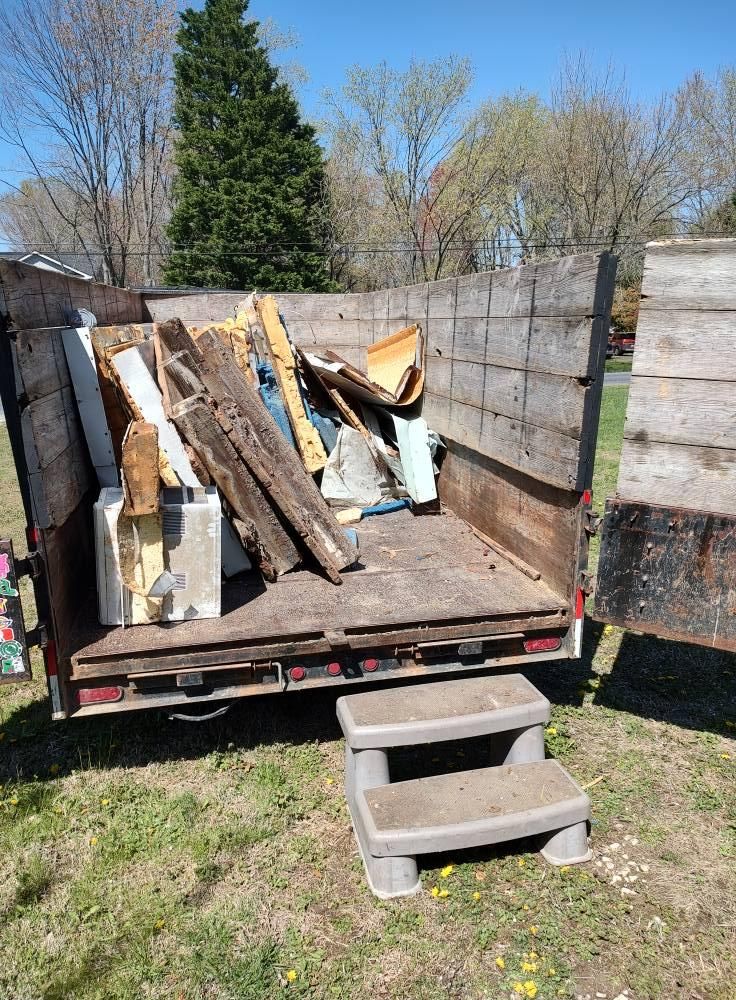 All Photos for Bay East Hauling Services & Junk Removal in Grasonville, MD