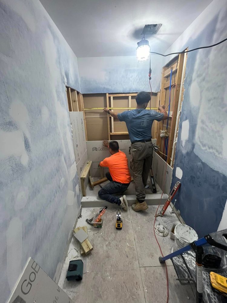 A-L Tile team in Saluda, SC - people or person