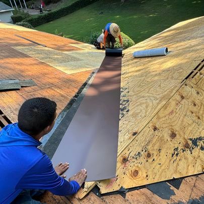 Robin Hood Roofing team in Dallas, GA - people or person