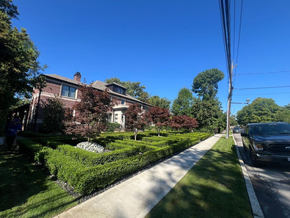 All Photos for Elegant Lawns & Landscaping in Inwood, NY