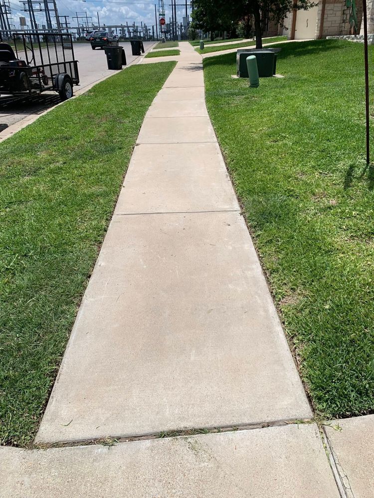 All Photos for Father & Son Lawn Care in Harker Heights, TX