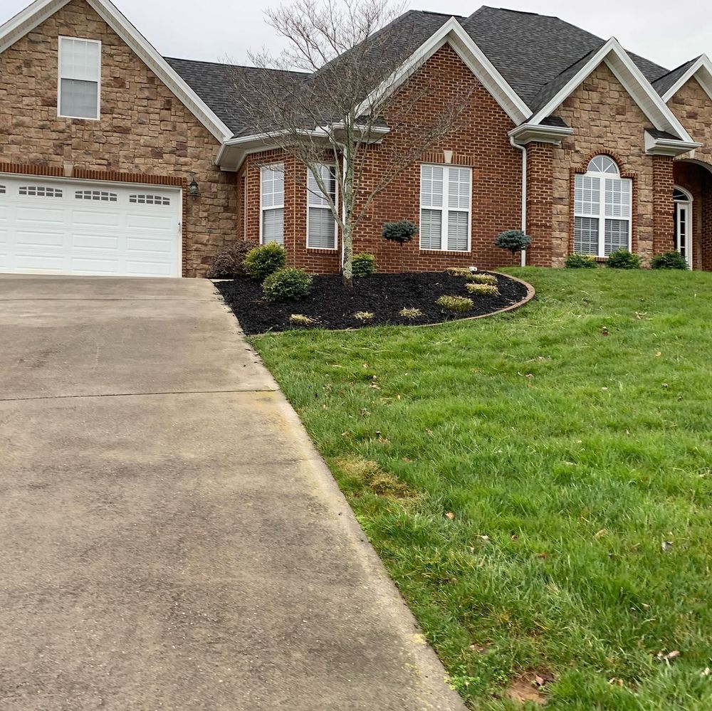 lawn and landscape services for 3R Outdoor in Morristown, TN