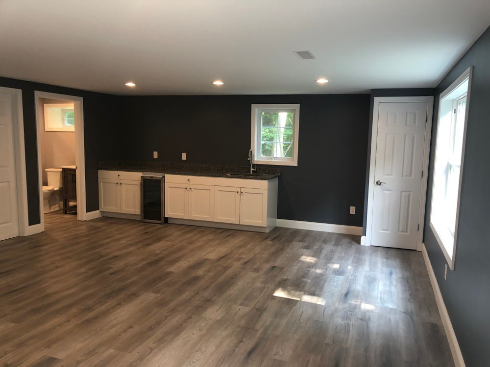 All Photos for Laura Mae Properties in Wolcott, CT