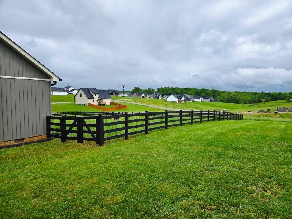 All Photos for Southern Town & Country Fence in Sparta, TN