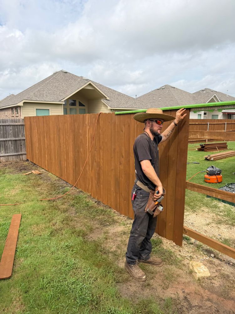 Fence soft wash & staining for Ansley Staining and Exterior Works in New Braunfels, TX