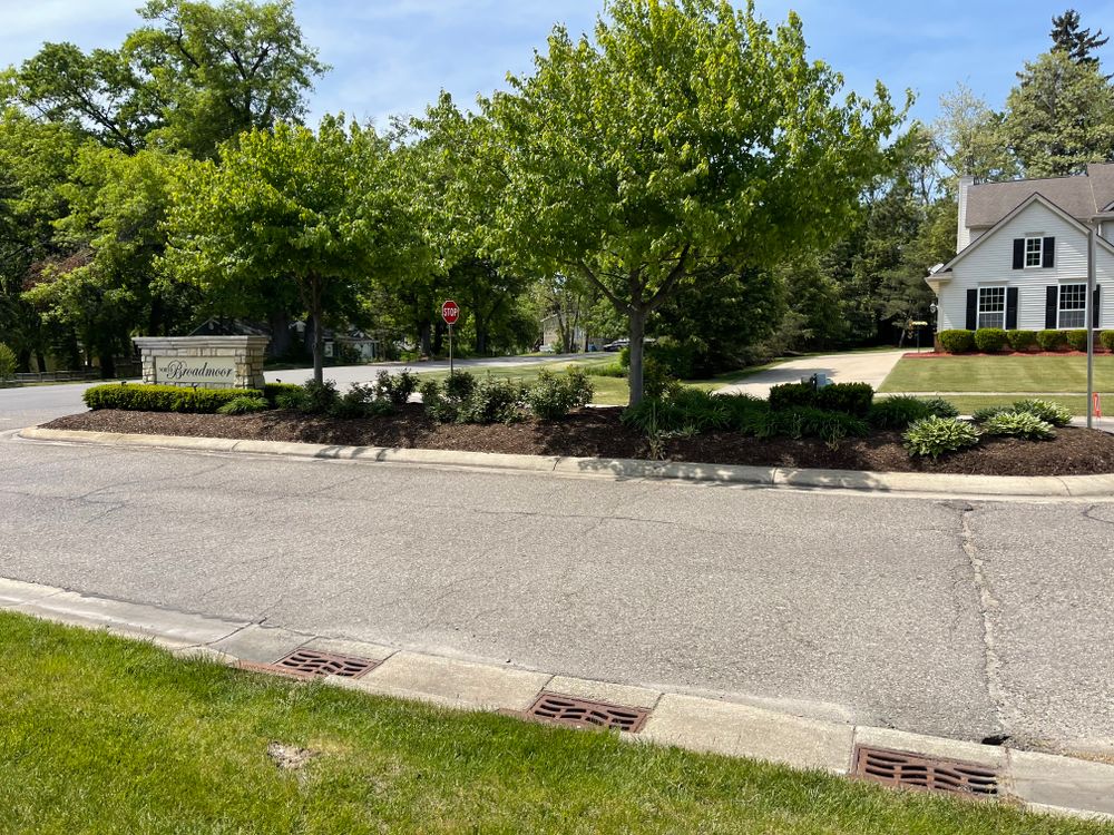 New Landscape Installs for Steed's Lawn and Landscape LLC in White Lake, MI