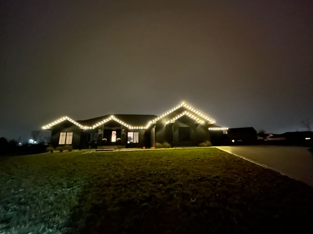 Christmas Decor  for X-treme Pro Wash in Huntsville, OH