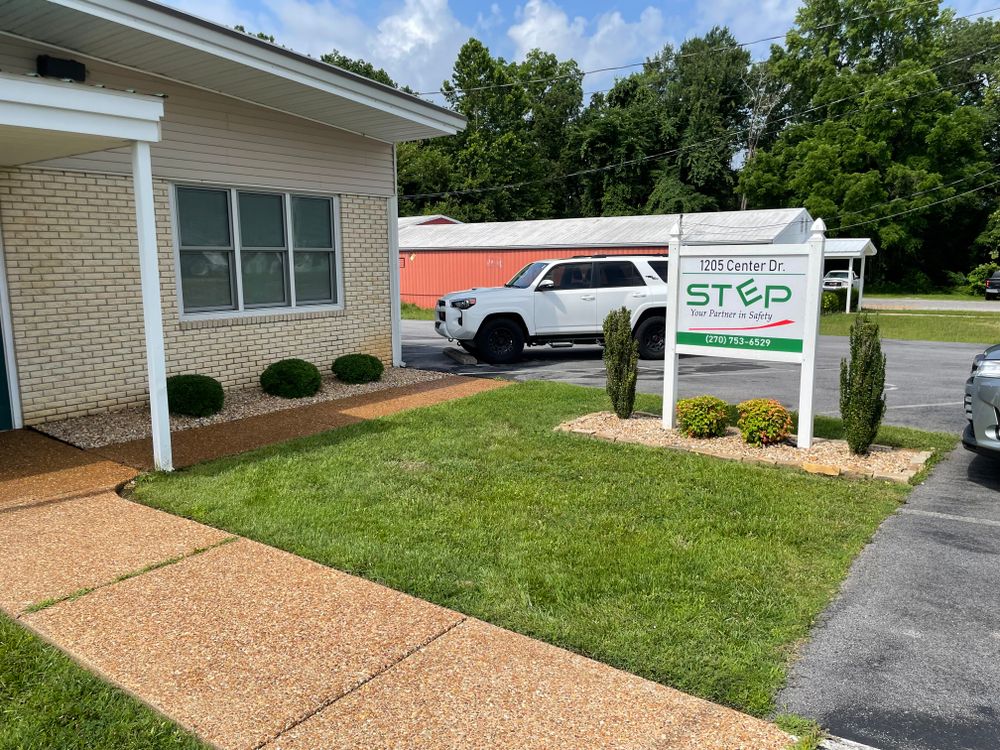 Landscaping for Bailey’s Lawn Care & Dirt Service in Murray, KY