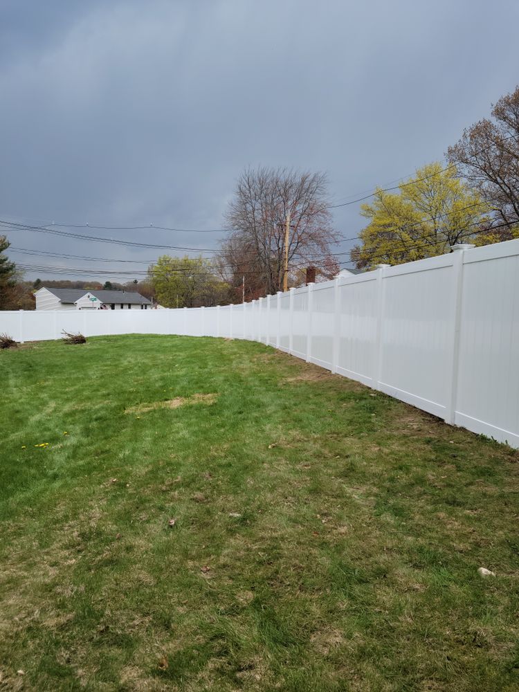 Vinyl Fences for Azorean Fence in Peabody, MA