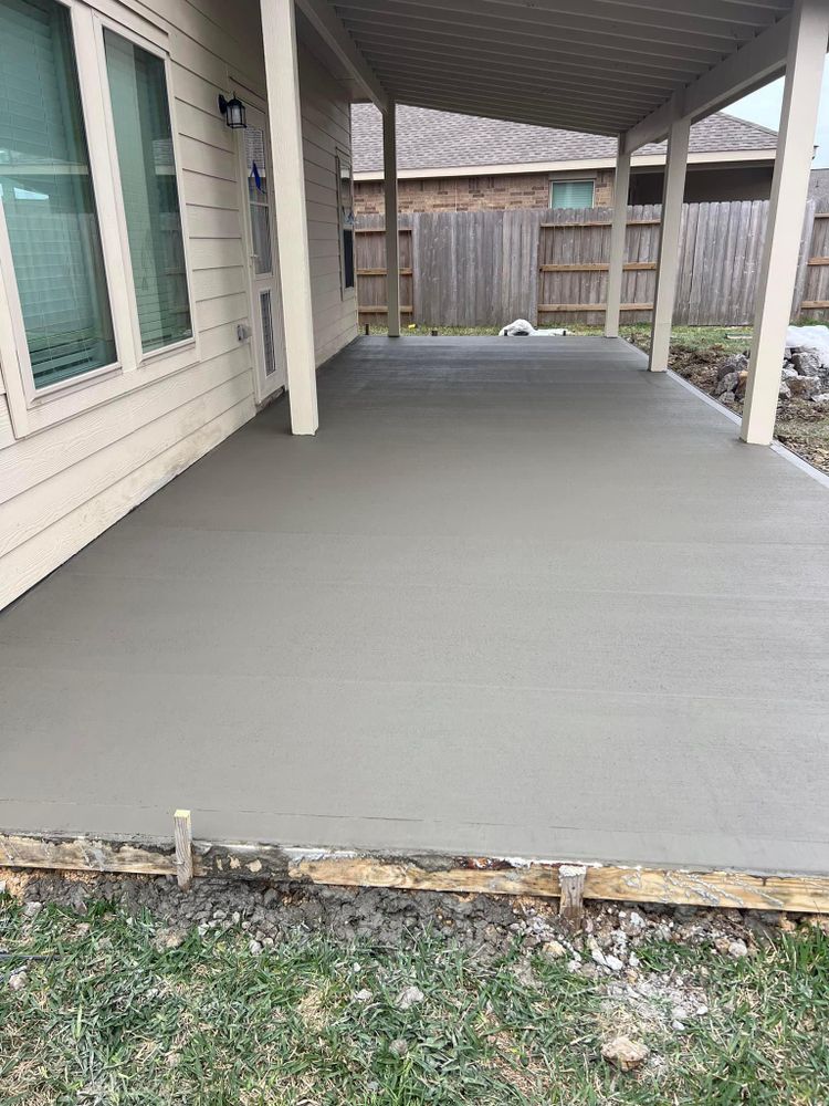 Outdoor Patio for E & E Roofing in Baytown, TX