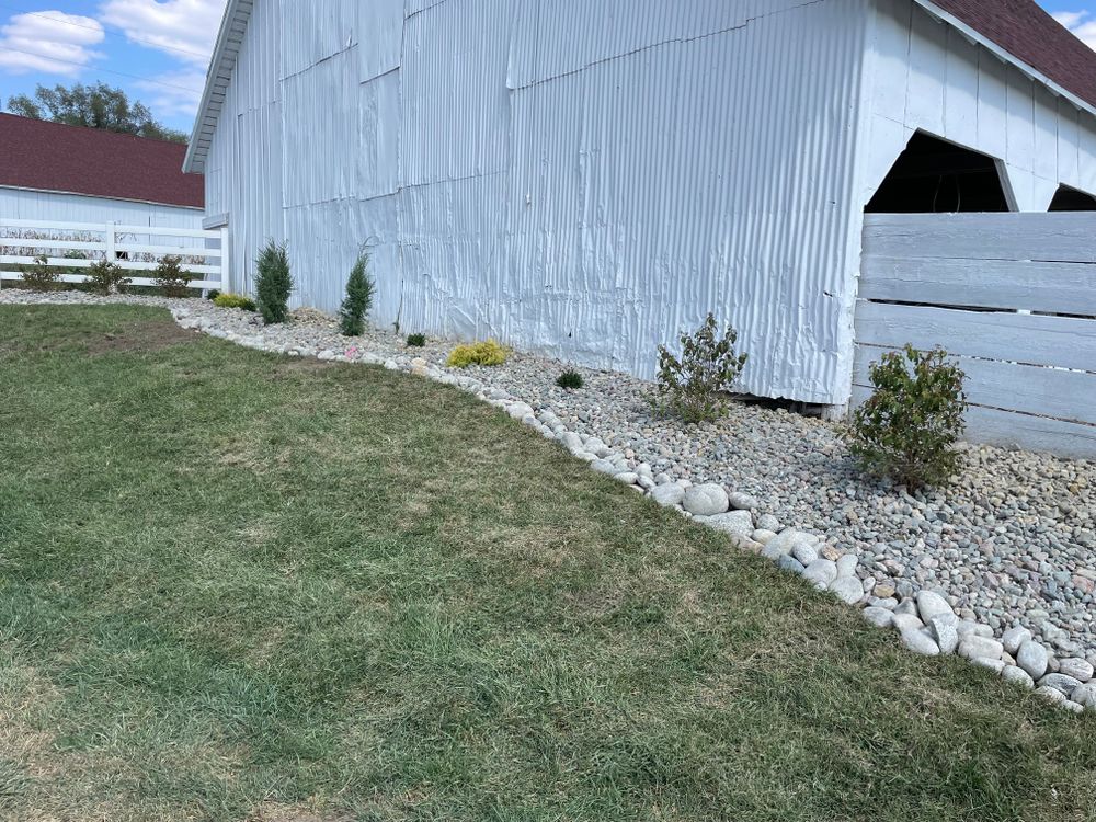 Landscaping for Thomas' Lawn Care in Maryville, MO