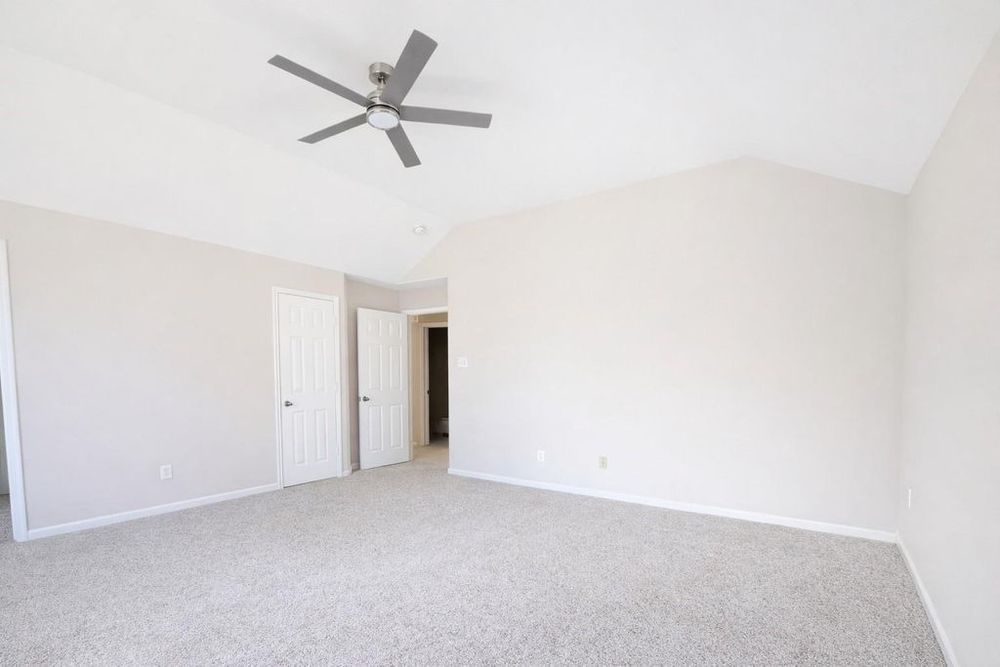 5320 Polk St #14, Houston, TX 77023 for Casa Antigua Realty in Houston, TX