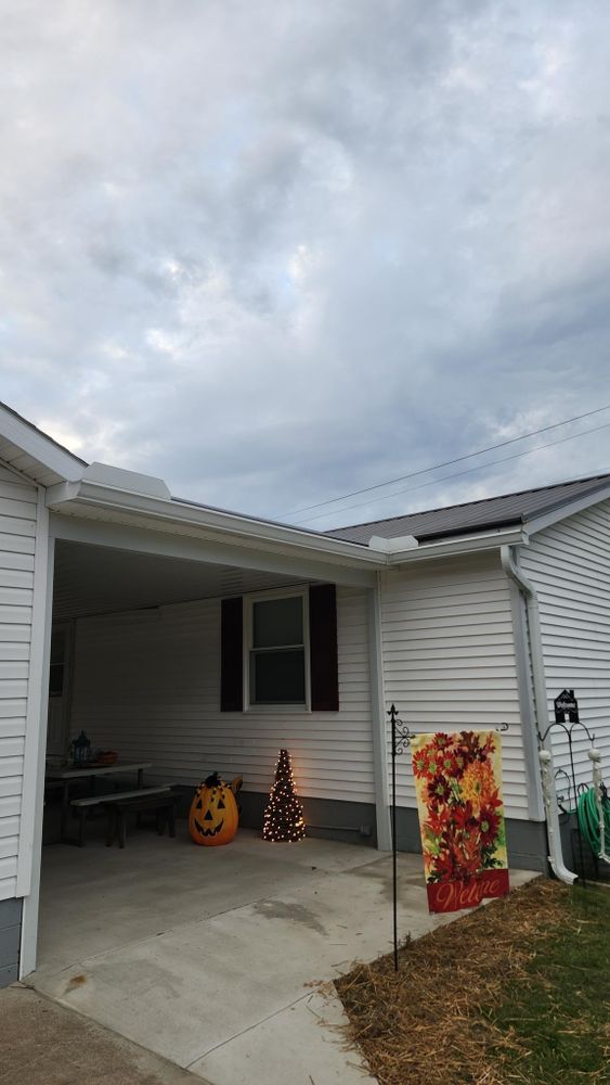 All Photos for Top Hand Roofing and Gutter in Pomeroy, OH