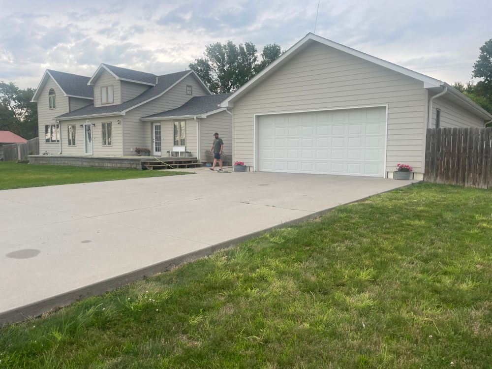 All Photos for The Gutter Man Seamless in Lexington, NE