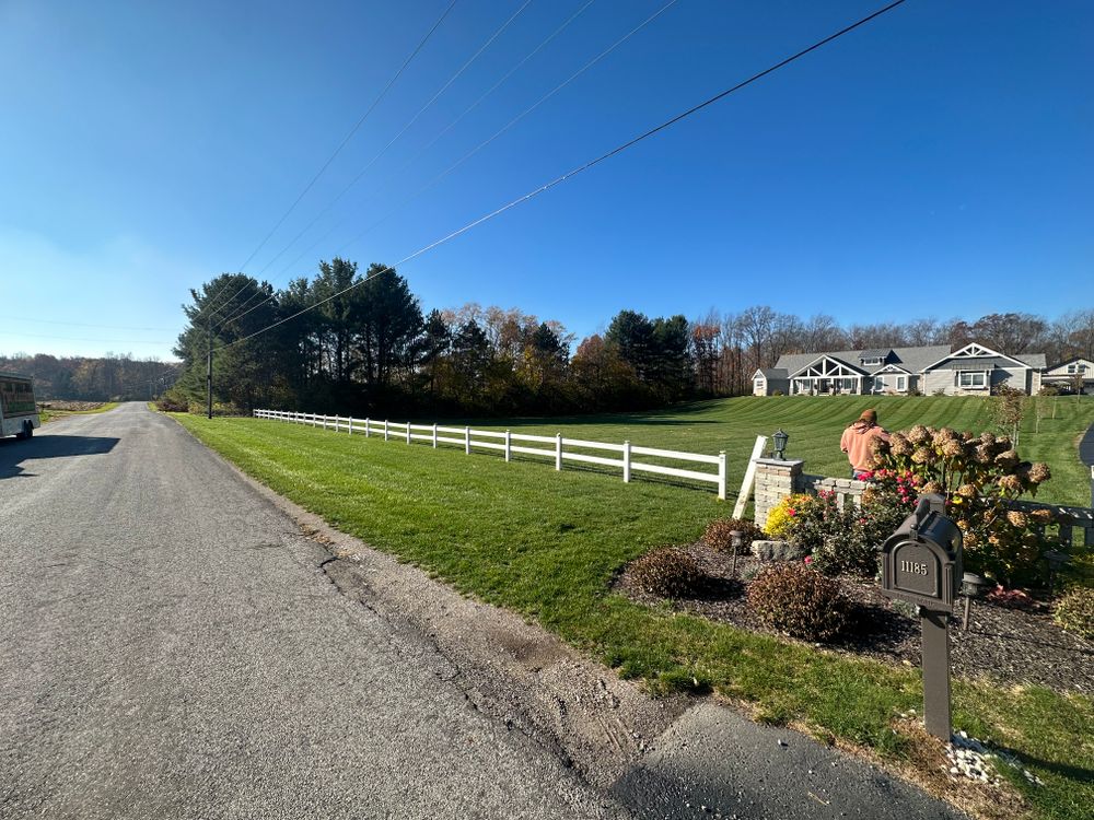 All Photos for FIRST CLASS GRASS LLC in Syracuse, IN