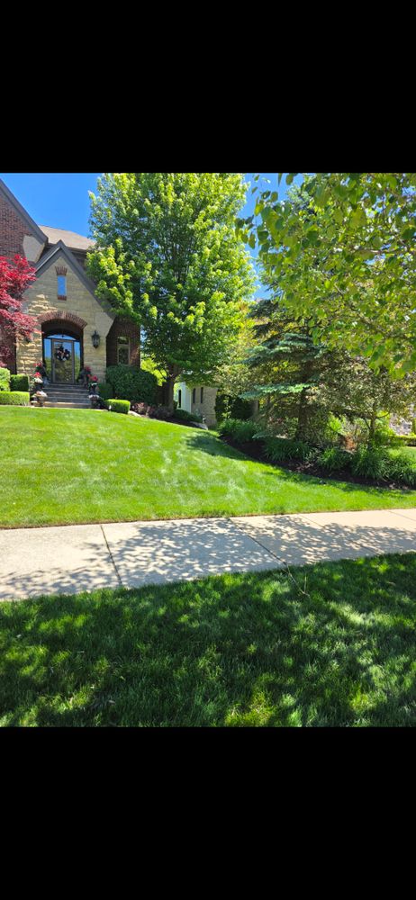 All Photos for Ivy Lawn and Landscaping in Oxford, MI