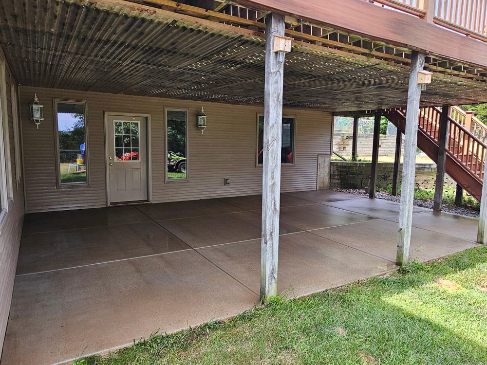 All Photos for On The Spot Lawn Maintenance & Pressure Washing in Jackson, MI