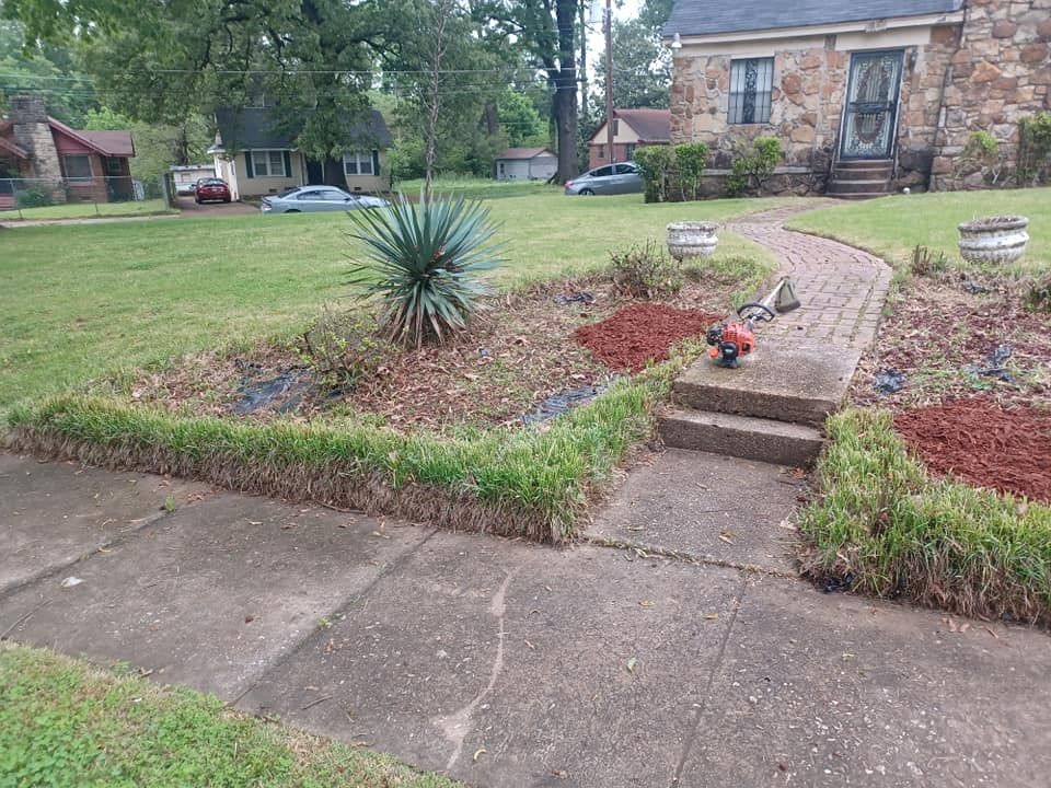 All Photos for The DUFF LAWN Service in Houston, Texas