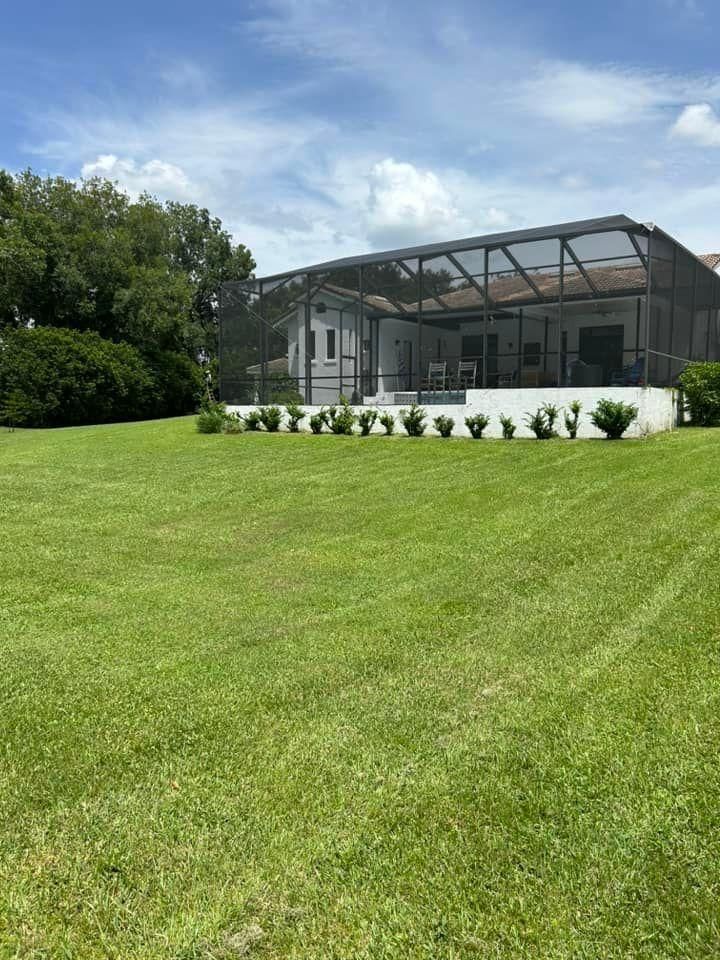 All Photos for Estrada All Pro Lawn Service in Auburndale, Florida