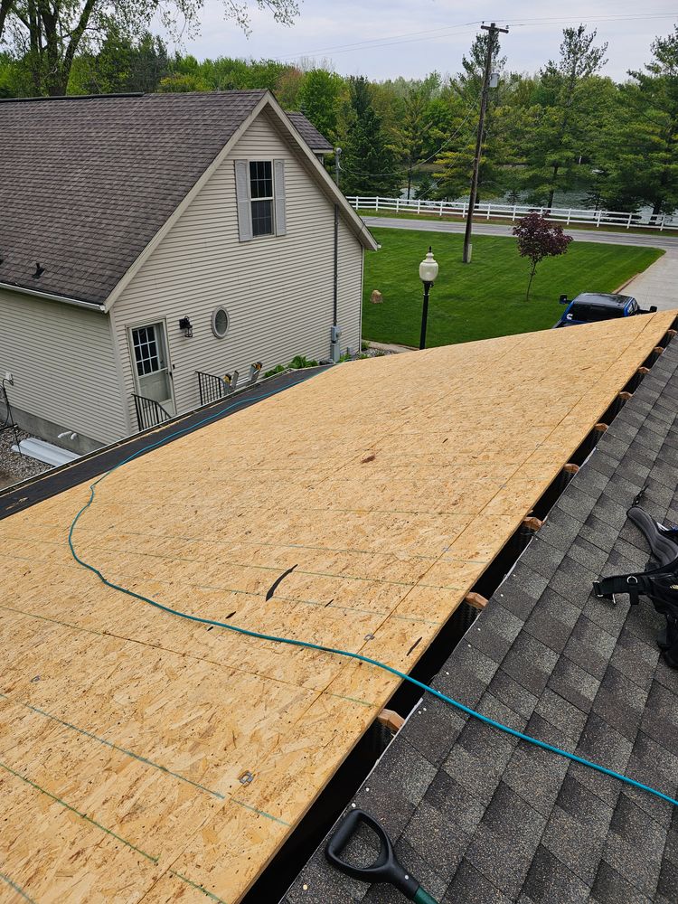 All Photos for Walkers Quality Roofing  in Midland, MI