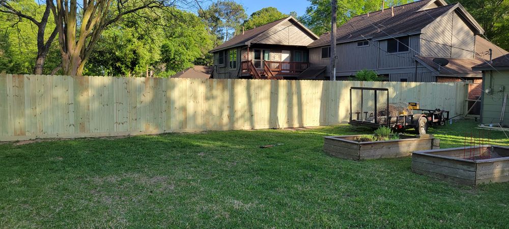 Fence Installation for Texas Fence & Outdoors LLC in Friendswood, TX