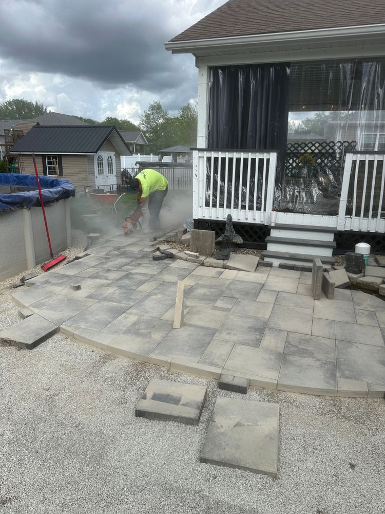All Photos for Mayfield Landscaping in Staunton, IL