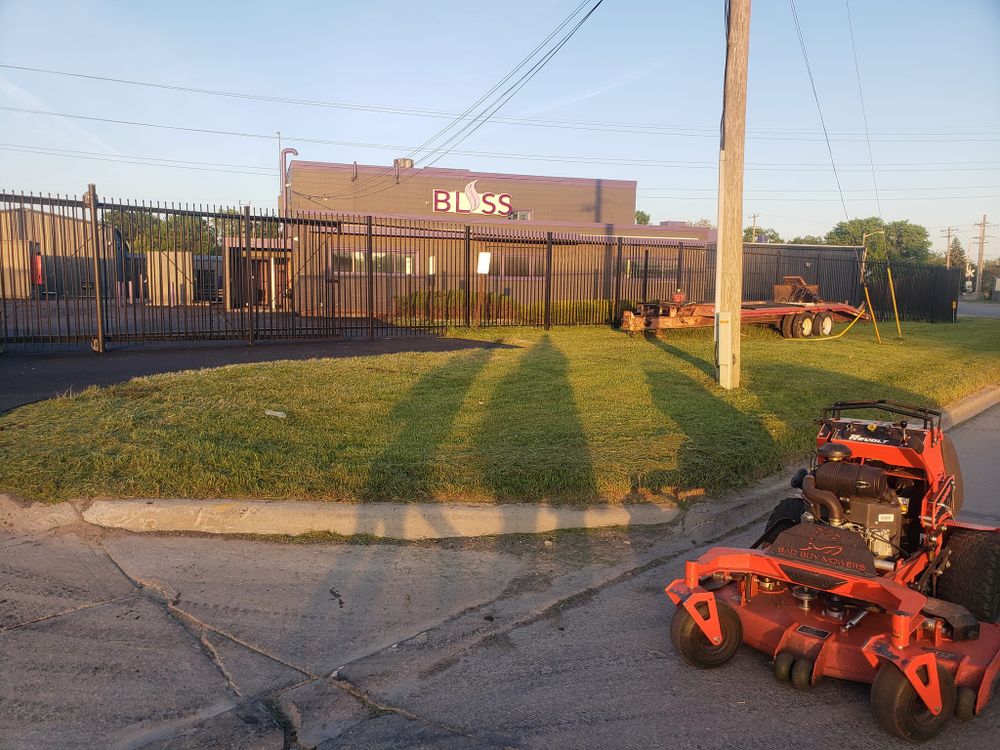 Lawn Care for Reds Landscaping LLC in Macomb, MI