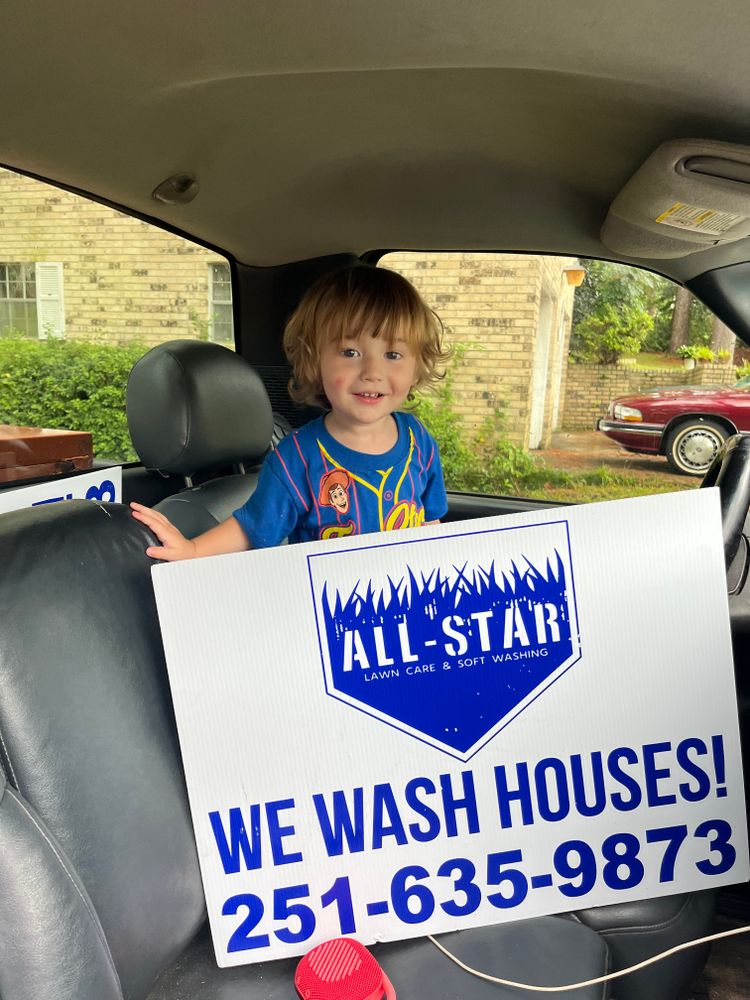 All-Star Lawn Care & Soft Washing team in Mobile, AL - people or person