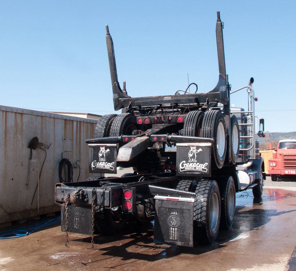 Truck Washing for Bears Pressure Washing and Auto Detailing in Medford, Oregon