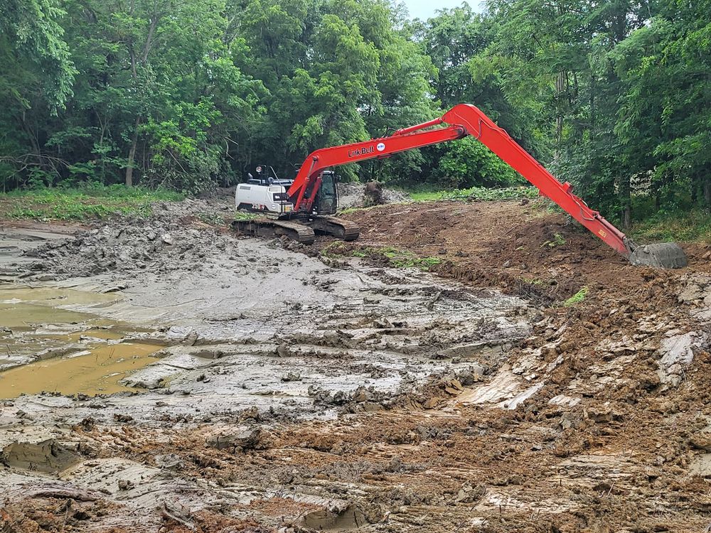 Excavating for Kelly’s Excavating and Dirt Work in Kansas City,, MO