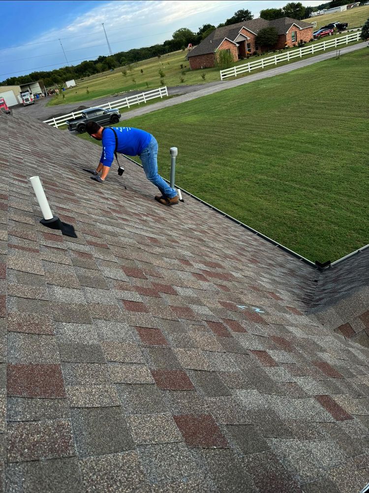 Roofing for Clutch Roofing & Construction in Mustang, OK