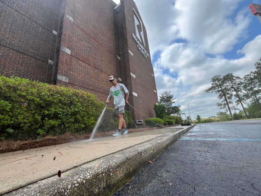 All Photos for All-Star Lawn Care & Soft Washing in Mobile, AL