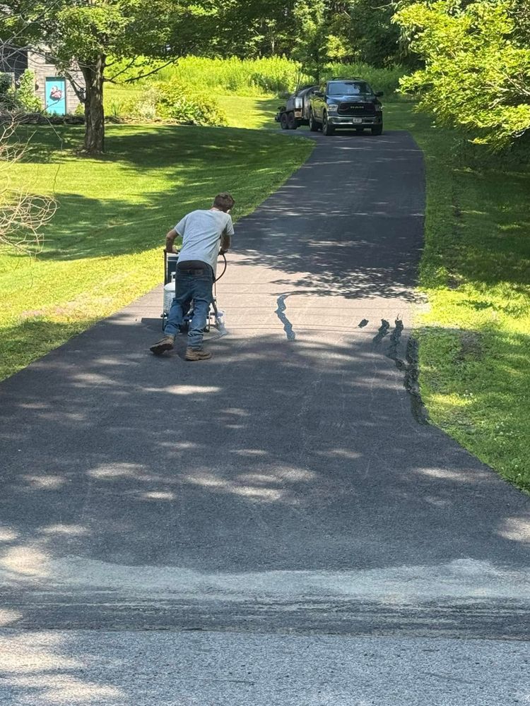 Asphalt for Dibbles Asphalt Maintenance in Westernville, NY