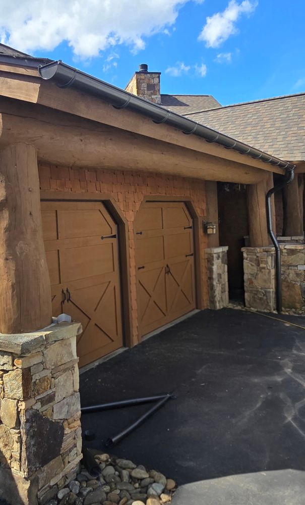 All Photos for Dotson Seamless Guttering in Mars Hill, NC