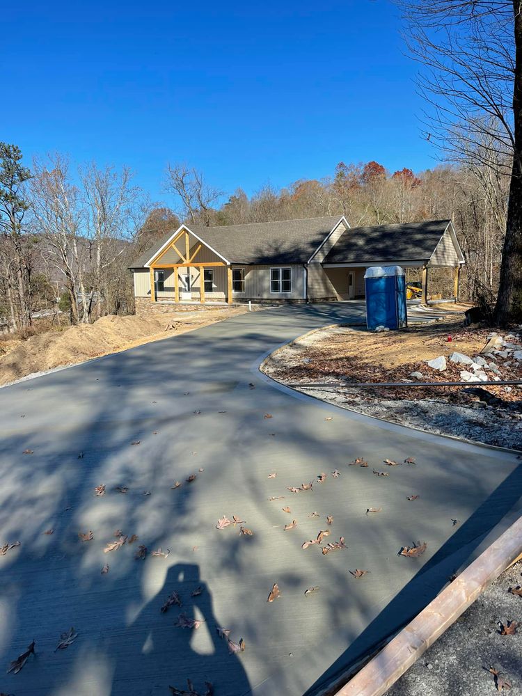 Our concrete service provides durable, customizable solutions for your home projects. Whether it’s a new driveway, patio, or foundation repair, we ensure quality craftsmanship and reliable results tailored to your needs. for Tommy Moore Construction in Anderson County, TN