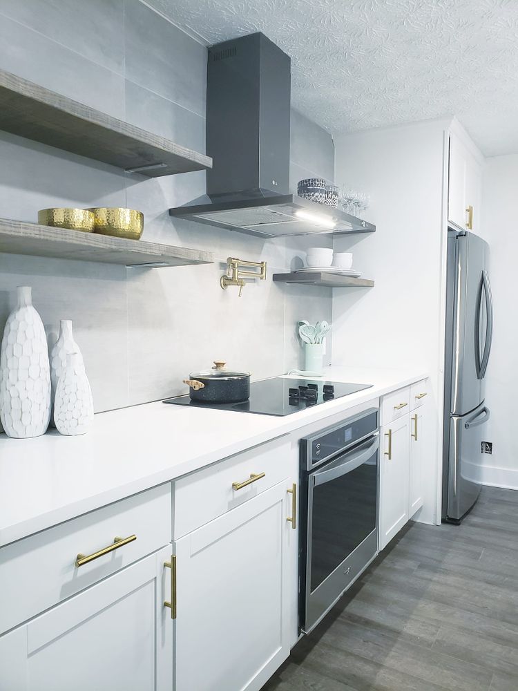 Transform your kitchen with our expert renovation services, combining innovative design and craftsmanship to create a modern, functional space tailored to your style and needs. Enhance both beauty and functionality seamlessly. for D.V HOME RENEW in Nashville, TN